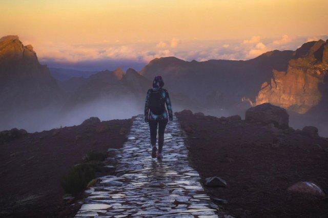 Why so many journeys fade so quickly